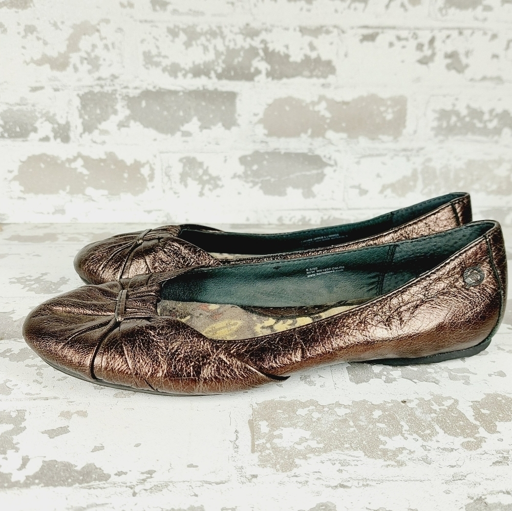 Born Women's Bronze Metallic Flat Shoes V329